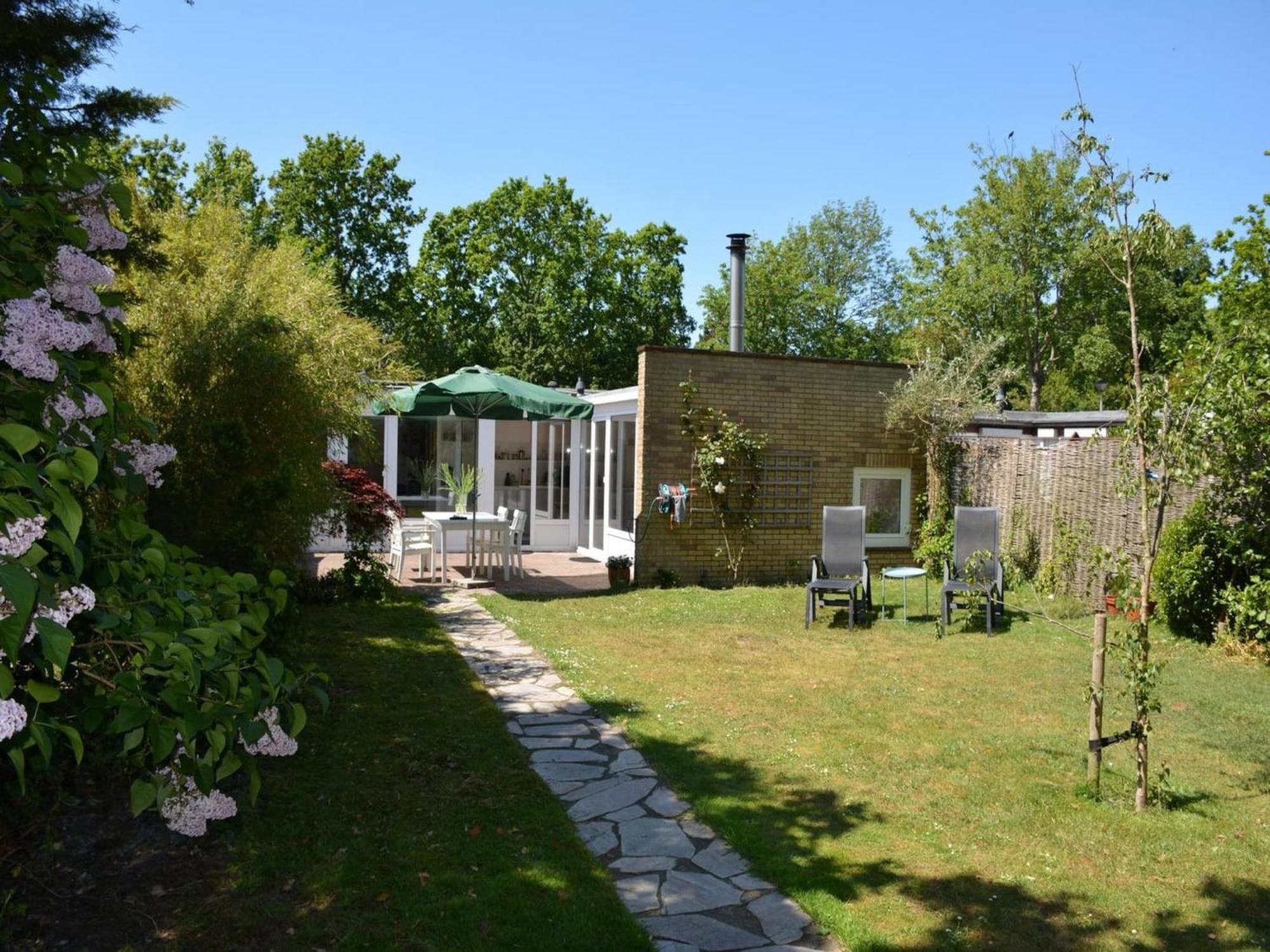 Gorgeous Bungalow For 2Pers At Duinland Sint Maartensvlotbrug Exterior foto